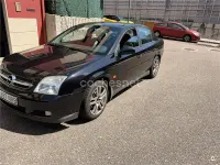 Usado Opel Vectra Club 122 CV (89 kW) 2003 Negro Berlina