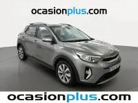 Usado Kia Stonic 100 CV (73 kW) 2025 Gris SUV