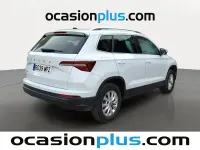 Usado Skoda Karoq Selection 115 CV (84 kW) 2024 Blanco SUV