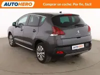 Usado Peugeot 3008 Style 120 CV (88 kW) 2016 Gris SUV