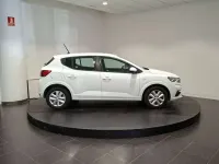 Usado Dacia Sandero Expression 90 CV (66 kW) 2022 Blanco Berlina