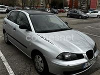 Usado Seat Ibiza Stella 100 CV (73 kW) 2003 Gris / plata Berlina