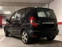 Usado Mercedes A180 Avantgarde 109 CV (80 kW) 2009 Negro Monovolumen