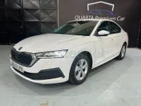 Usado Skoda Octavia Ambition 150 CV (110 kW) 2021 Blanco Berlina