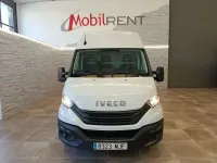 Usado Iveco Daily 156 CV (114 kW) 2023 Blanco Van
