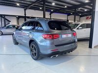 Usado Mercedes GLC200 163 CV (119 kW) 2020 Gris / plata SUV