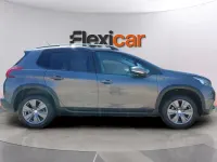 Usado Peugeot 2008 Signature Sky 82 CV (60 kW) 2019 Gris SUV