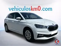 Usado Skoda Fabia Selection 95 CV (69 kW) 2024 Blanco Utilitario