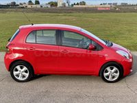 Usado Toyota Yaris 90 CV (66 kW) 2008 Rojo Berlina