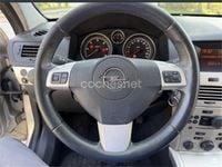 Używany Opel Astra Enjoy 100 KM (73 kW) 2007 Szary Sedan/Limuzyna