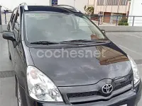 Usado Toyota Corolla Verso Sport 177 CV (130 kW) 2006 Negro Monovolumen