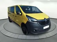 Usado Renault Trafic 95 CV (69 kW) 2019 Amarillo Monovolumen