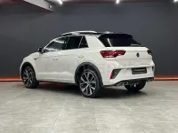 Usado VW T-Roc R-line 150 CV (110 kW) 2024 Gris / plata SUV