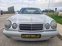 Usado Mercedes E300 Elegance 177 CV (130 kW) 1999 Gris Berlina