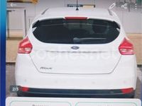 Usado Ford Focus Trend 120 CV (88 kW) 2015 Blanco Berlina