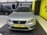 Usado Seat Leon Style 115 CV (84 kW) 2019 Gris / plata Familiar