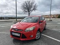 Usado Ford Focus Trend 101 CV (74 kW) 2012 Rojo Utilitario