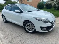 Usado Renault Mégane Dynamique 115 CV (84 kW) 2013 Blanco Berlina