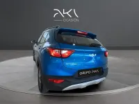 Usado Kia Stonic 84 CV (61 kW) 2022 Azul SUV