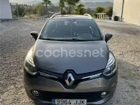 Usado Renault Clio 90 CV (66 kW) 2015 Marrón Familiar