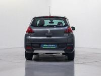 Usado Peugeot 3008 Style 121 CV (88 kW) 2016 Gris Monovolumen
