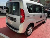 Usado Opel Combo Life Expression 100 CV (73 kW) 2018 Gris / plata Monovolumen