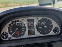 Usado Mercedes B180 109 CV (80 kW) 2010 Gris / plata Monovolumen