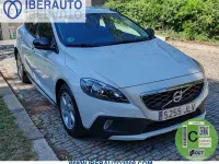 Usado Volvo V40 Momentum 120 CV (88 kW) 2016 Blanco SUV