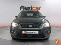 Usado Seat Arona Ecomotive 110 CV (80 kW) 2021 Gris SUV