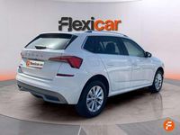 Usado Skoda Kamiq Selection 95 CV (69 kW) 2023 Blanco SUV
