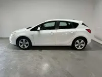 Usado Opel Astra Enjoy 116 CV (85 kW) 2011 Blanco Utilitario