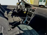 Usado Peugeot 307 90 CV (66 kW) 2004 Gris / plata Berlina