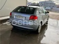 Usado Audi A3 Attraction 140 CV (102 kW) 2004 Gris / plata Utilitario