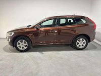 Usado Volvo XC60 Kinetic 136 CV (100 kW) 2015 Marrón SUV