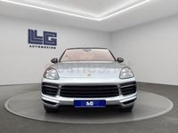 Usado Porsche Cayenne 462 CV (339 kW) 2020 Gris / plata SUV