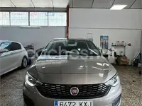 Usado Fiat Tipo Easy 95 CV (69 kW) 2019 Beige Berlina