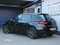 Usado Seat Leon Style 130 CV (95 kW) 2019 Negro Berlina