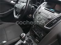 Usado Ford Focus Business Edition 125 CV (91 kW) 2017 Gris / plata Familiar
