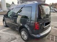 Usado VW Caddy Trendline 150 CV (110 kW) 2017 Gris Monovolumen