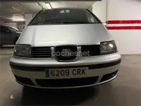 Usado Seat Alhambra Stella 115 CV (84 kW) 2004 Gris / plata Monovolumen