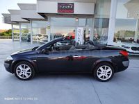Usado Renault Mégane Cabriolet Dynamique 136 CV (100 kW) 2004 Negro Descapotable
