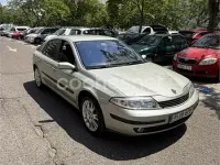 Usado Renault Laguna II Dynamique 140 CV (102 kW) 2002 Beige Berlina