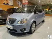 Usado Lancia Musa 95 CV (69 kW) 2012 Azul Monovolumen