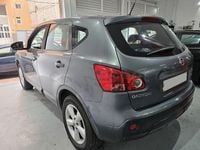 Usado Nissan Qashqai Acenta 115 CV (84 kW) 2010 Gris / plata SUV
