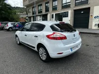 Usado Renault Mégane Authentique 100 CV (73 kW) 2012 Blanco Berlina