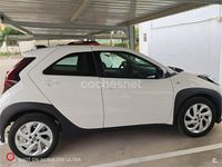Usado Toyota Aygo X Play 72 CV (52 kW) 2022 Blanco SUV