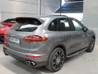 Usado Porsche Cayenne S E-Hybrid 416 CV (305 kW) 2015 Gris / plata SUV