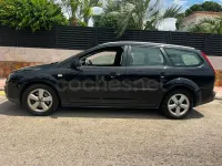 Usado Ford Focus Ghia 136 CV (100 kW) 2007 Negro Familiar