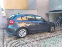 Usado BMW 118 122 CV (89 kW) 2008 Gris / plata Utilitario