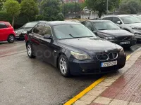 Käytetty BMW 530 231 HP (169 kW) 2004 Sininen Sedan